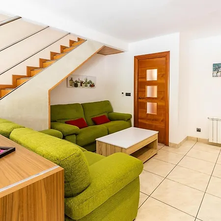 Casa L'escala, 4 Dormitorios, 8 Personas - Es-325-30 * Torroella De Montgri