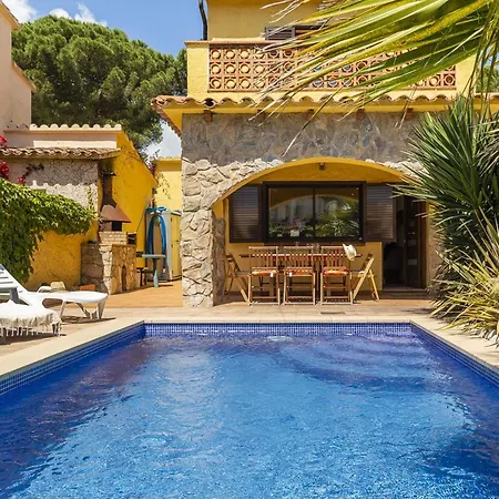 Casa L'escala, 4 Dormitorios, 8 Personas - Es-325-30