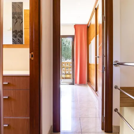 Casa L'escala, 4 Dormitorios, 8 Personas - Es-325-30