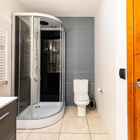 Casa L'escala, 4 Dormitorios, 8 Personas - Es-325-30 Holiday home Torroella De Montgri