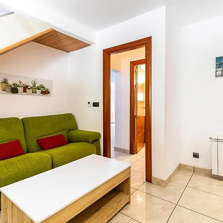Holiday home Casa L'escala, 4 Dormitorios, 8 Personas - Es-325-30